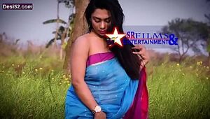 My Torrid Bengali wife in Saree Giant Nipple  visisble
